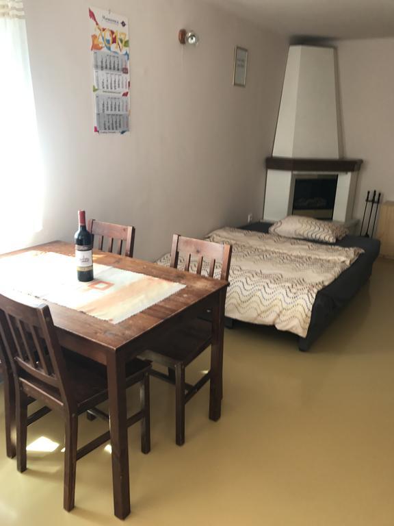 Apartment Jane Senec Εξωτερικό φωτογραφία
